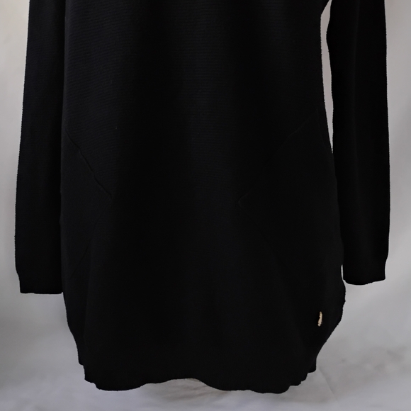 Women's Black Ribbed Crewneck Sweater Gold Decorative Lacing Back & Heart Charm - Picture 3 of 16